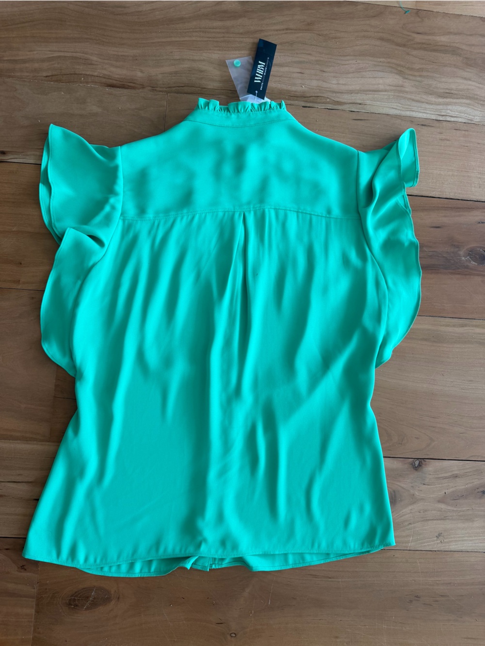 White House Black Market Mint Ruffle Cap-Sleeve Button Front Blouse Green Medium - Picture 12 of 12
